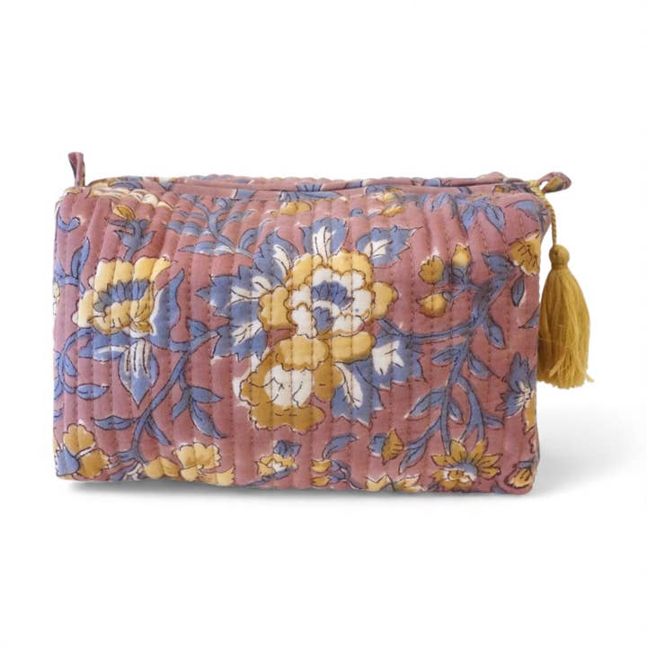 Printed cotton toiletry bag No. 104 for wholesale by Claire Beaugrand