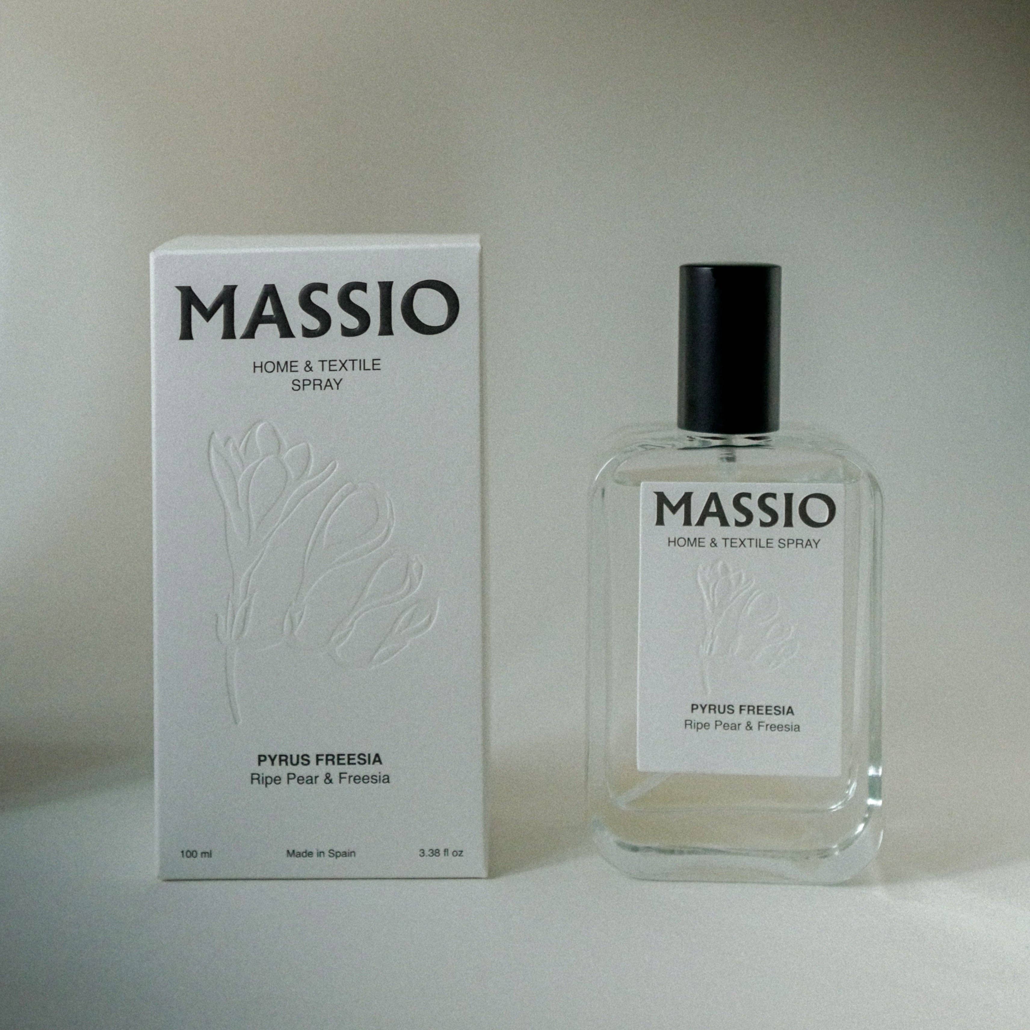 Massio Concept - Wholesale Room & Linen Spray - Room & Linen Spray Pyrus Freesia (100 ml)