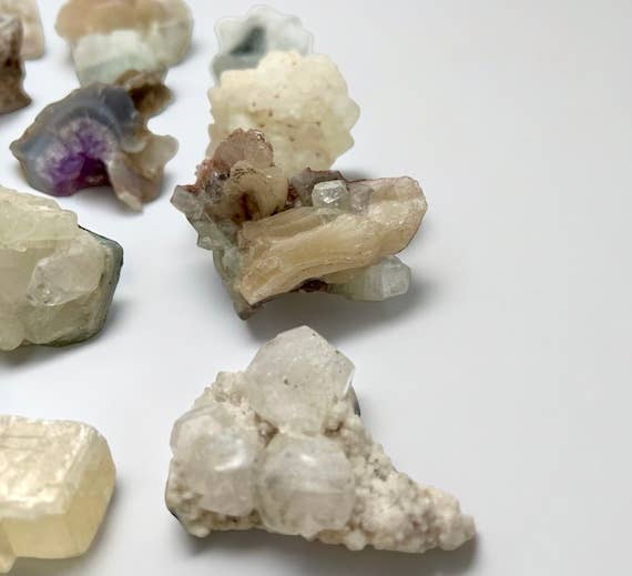 Raj Minerals Inc - Wholesale Spiritual Stone/Crystal - Assorted Crystals Zeolite Flat - Small - 24 pcs7