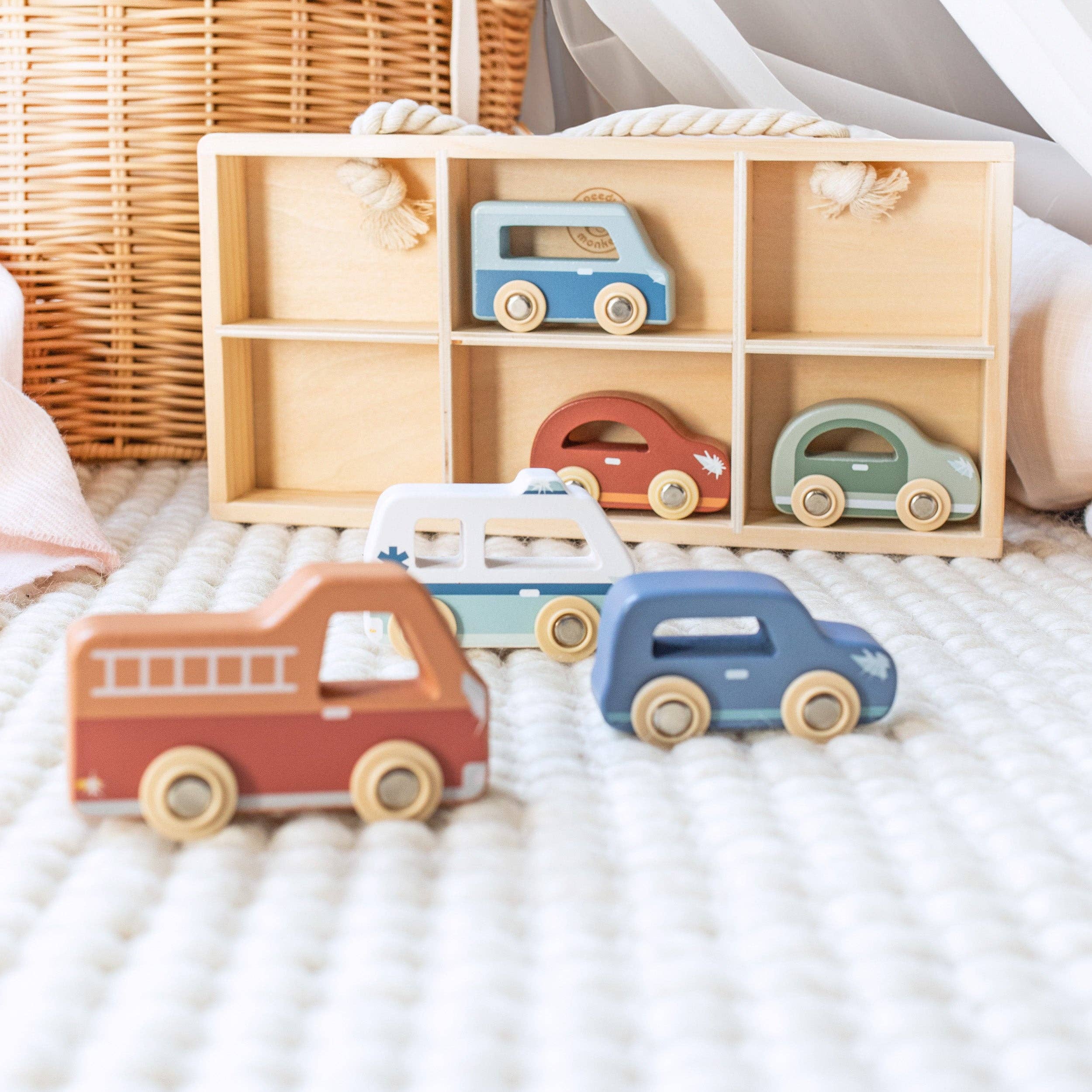 Speedy Monkey - Wholesale Toy car/truck – Child - Car display case with 6 vehicles1