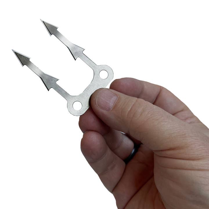 Lucky Jack - Wholesale Sporting Accessories - Frog & Fish Gigging Card - Adventure Card4