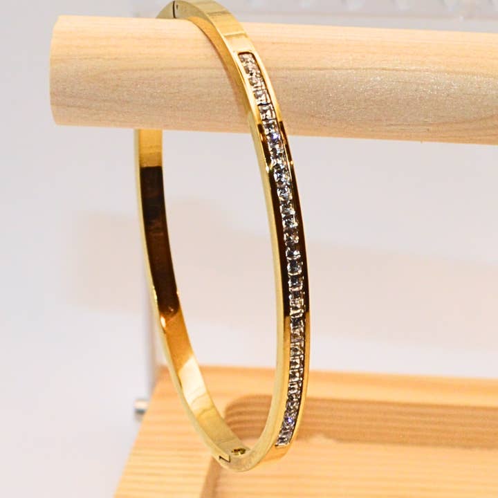 “Dalia” Lyxigt 18K Guldarmband – Chic, Butiksklart för wholesale av Sacred Sparkle Boutique Jewelry