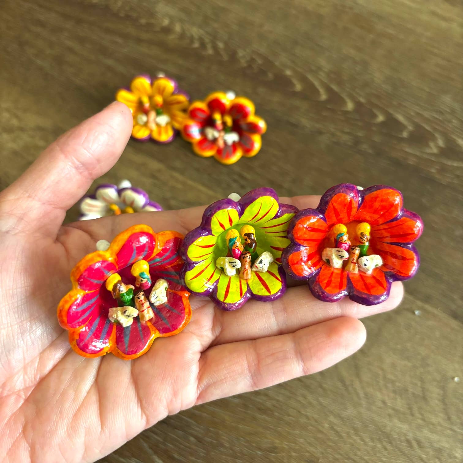 Zoe Artcrafts Corp. - Vendita all'ingrosso Decorazione - Presepe in Fiore Decorazione Natalizia da Interno Perù2