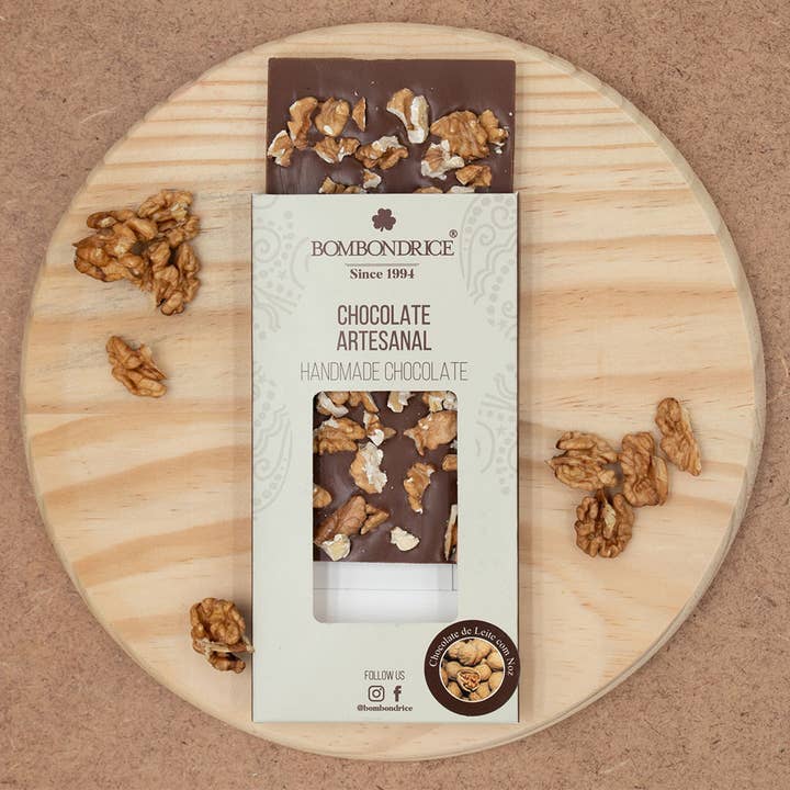 Mælkechokoladebar med valnød for engroshandel hos Bombondrice Chocolates