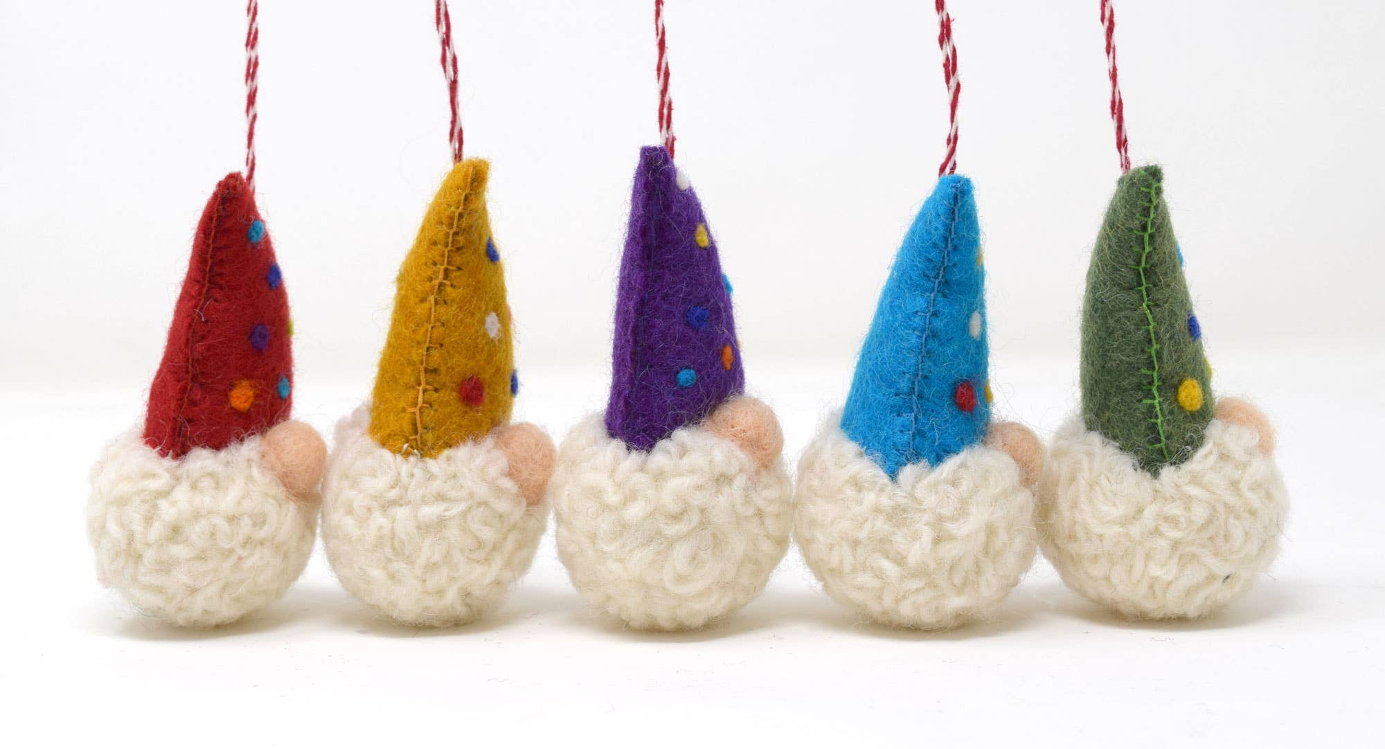 Black Yak Ltd – Großhandel Verzierung – Filz-Regenbogen-Gonk-Weihnachtsdekorationen - Wolle - Fair Trade4