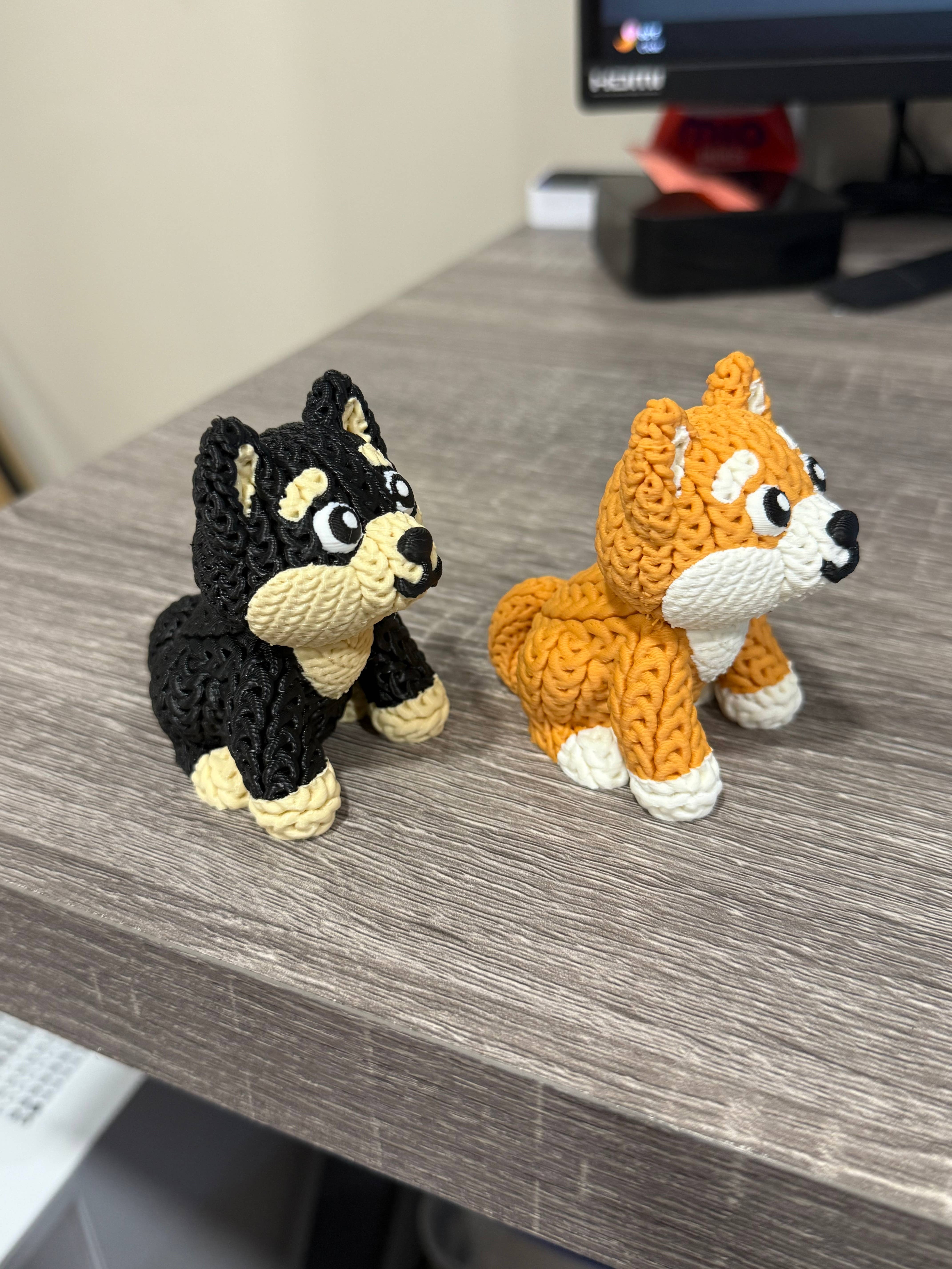 Upstate Design Decor - Vente Figurine décorative - Figurine tricotée imprimée en 3D Shiba Inu - Plusieurs couleurs5