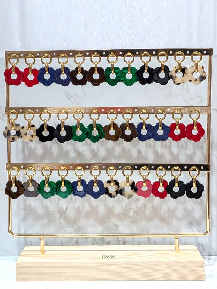 Lot de 18 boucles d'oreille fleur sur présentoir BO9 pour la vente par LOLO & YAYA