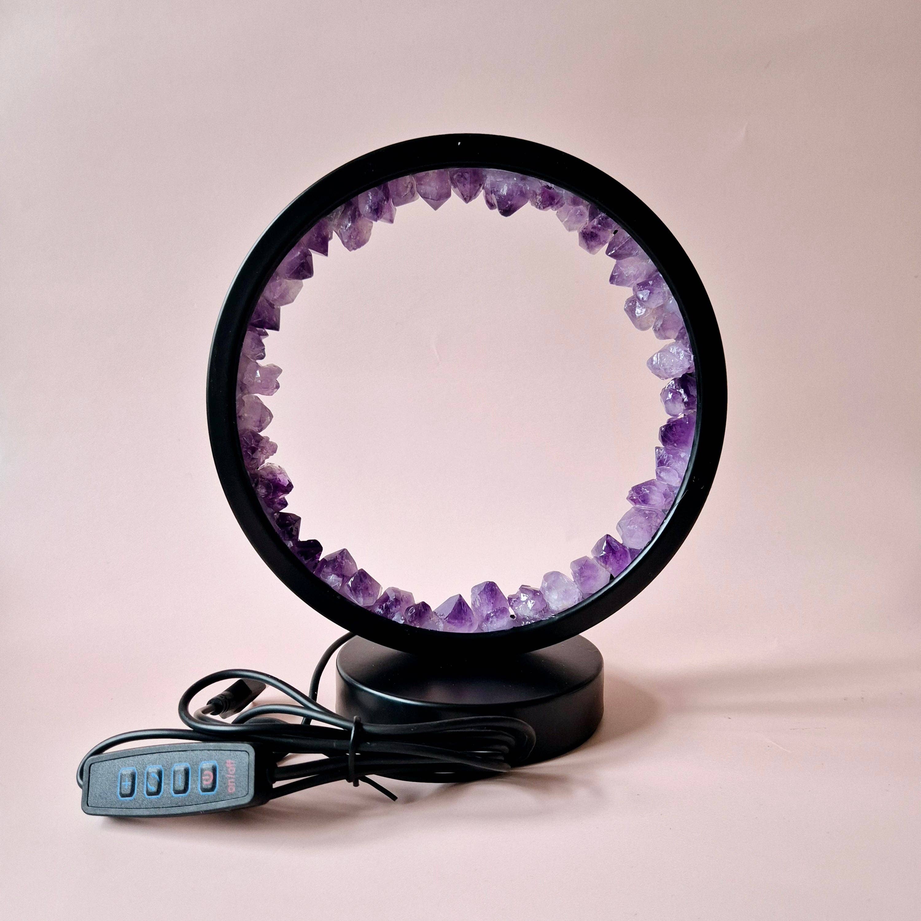 Moonlight Gemstones - Vente Lampes d'appoint/de bureau - Lampe en pierre précieuse ronde en améthyste – Différents modes - Inclus avec connexion USB2