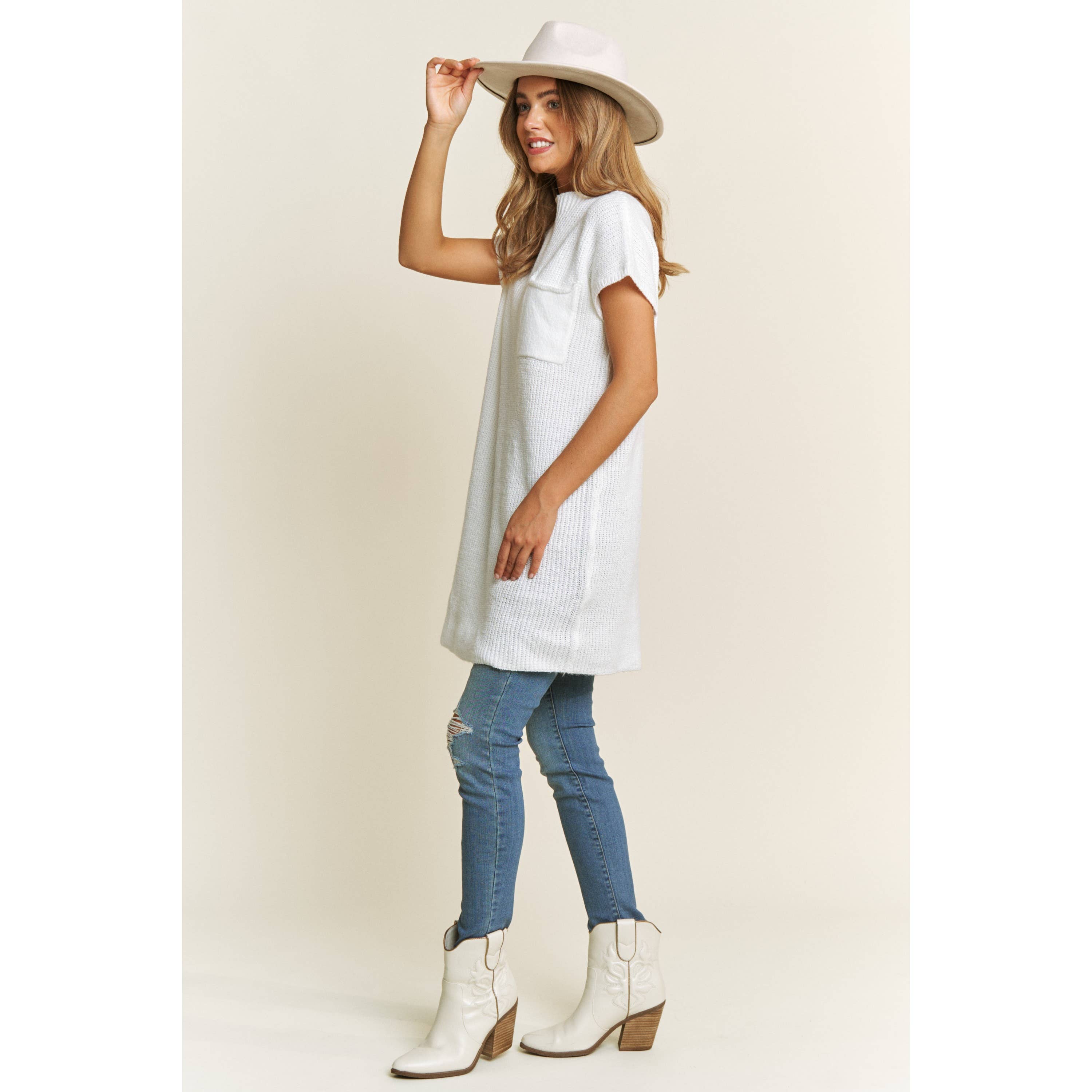 Sweet Generis - Venta al por mayor Vestido - Mujer - MINIVESTIDO CLÁSICO DE PUNTO TIPO SUÉTER CON HOMBROS DESCUBIERTOS26