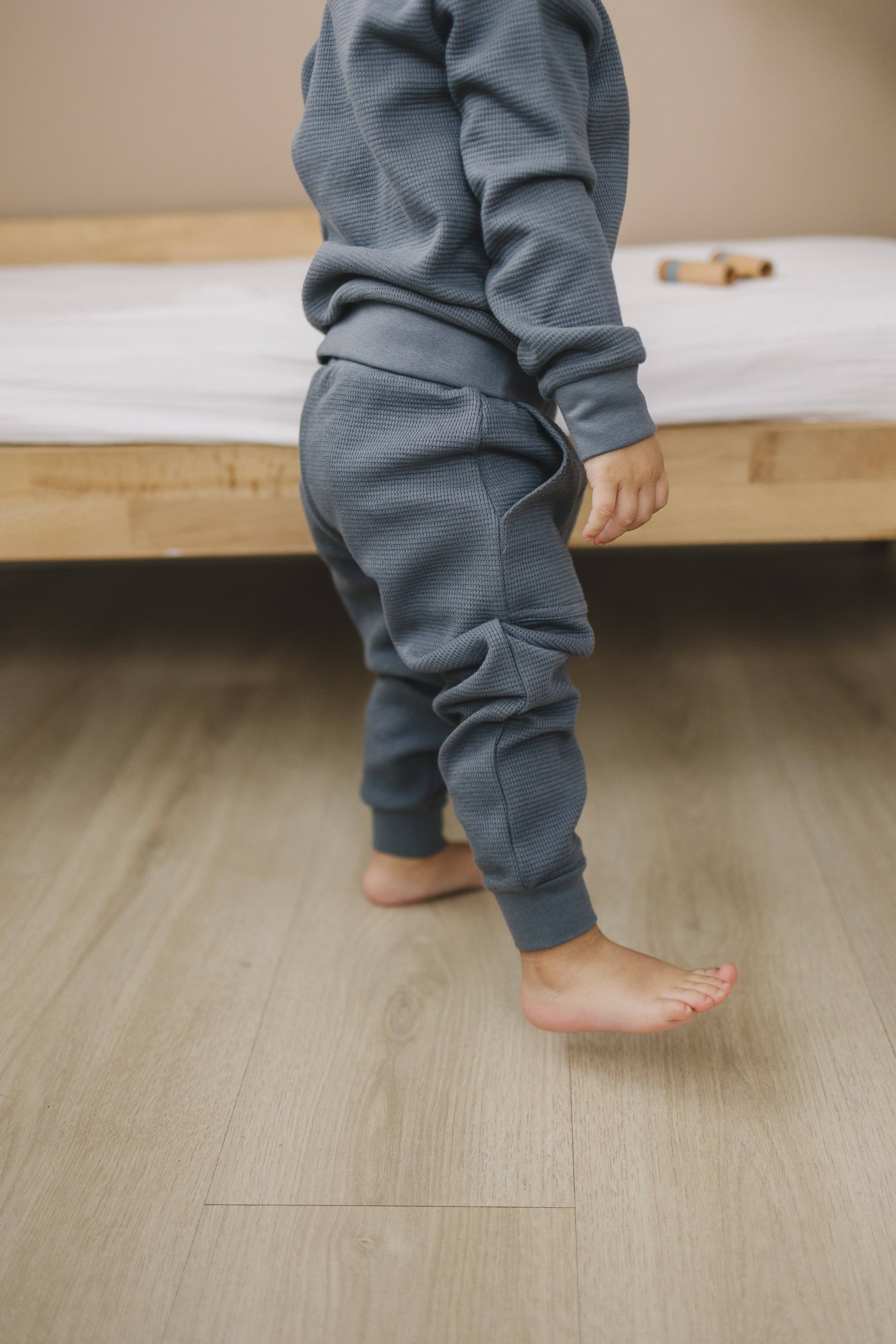 Henry Drew Collection - Wholesale Lounge Sweatpants/Joggers - Kids - Jogger Pants | Charcoal2