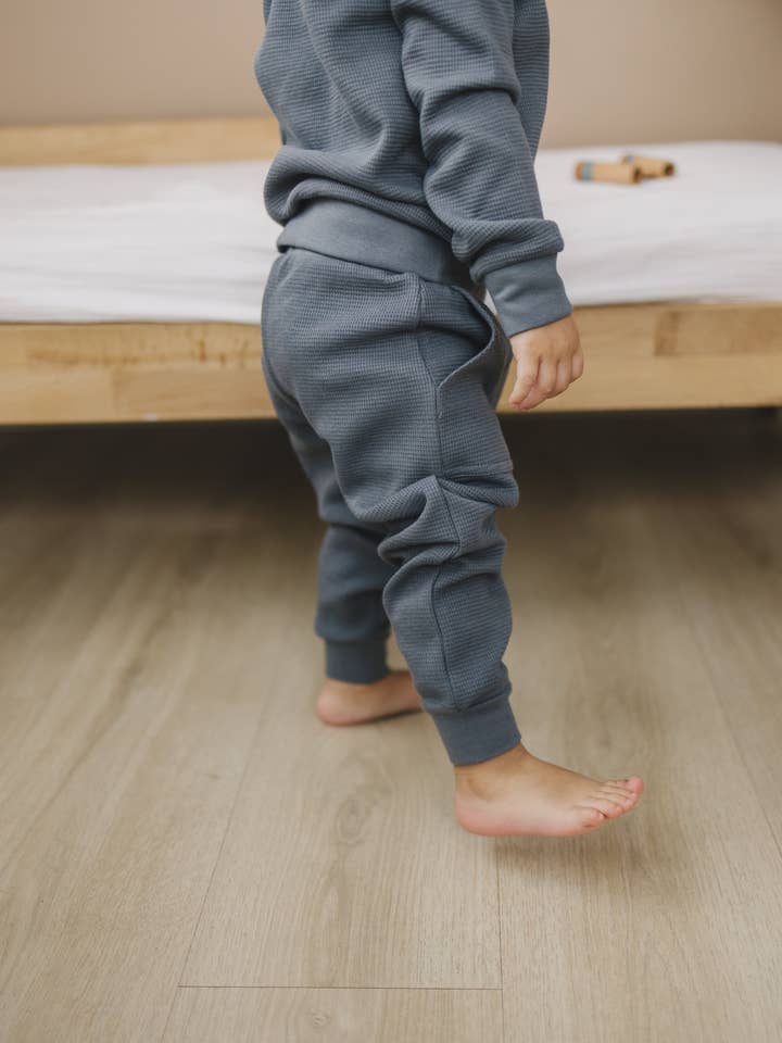 Henry Drew Collection - Wholesale Lounge Sweatpants/Joggers - Kids - Jogger Pants | Charcoal2