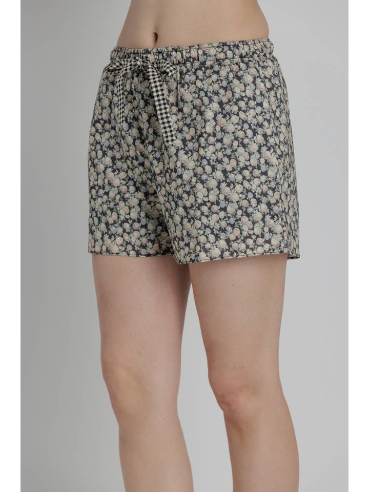 Aureum - Wholesale Shorts - Women's - AB2333 - FLORAL SHORTS W/ CONTRAST TIES1