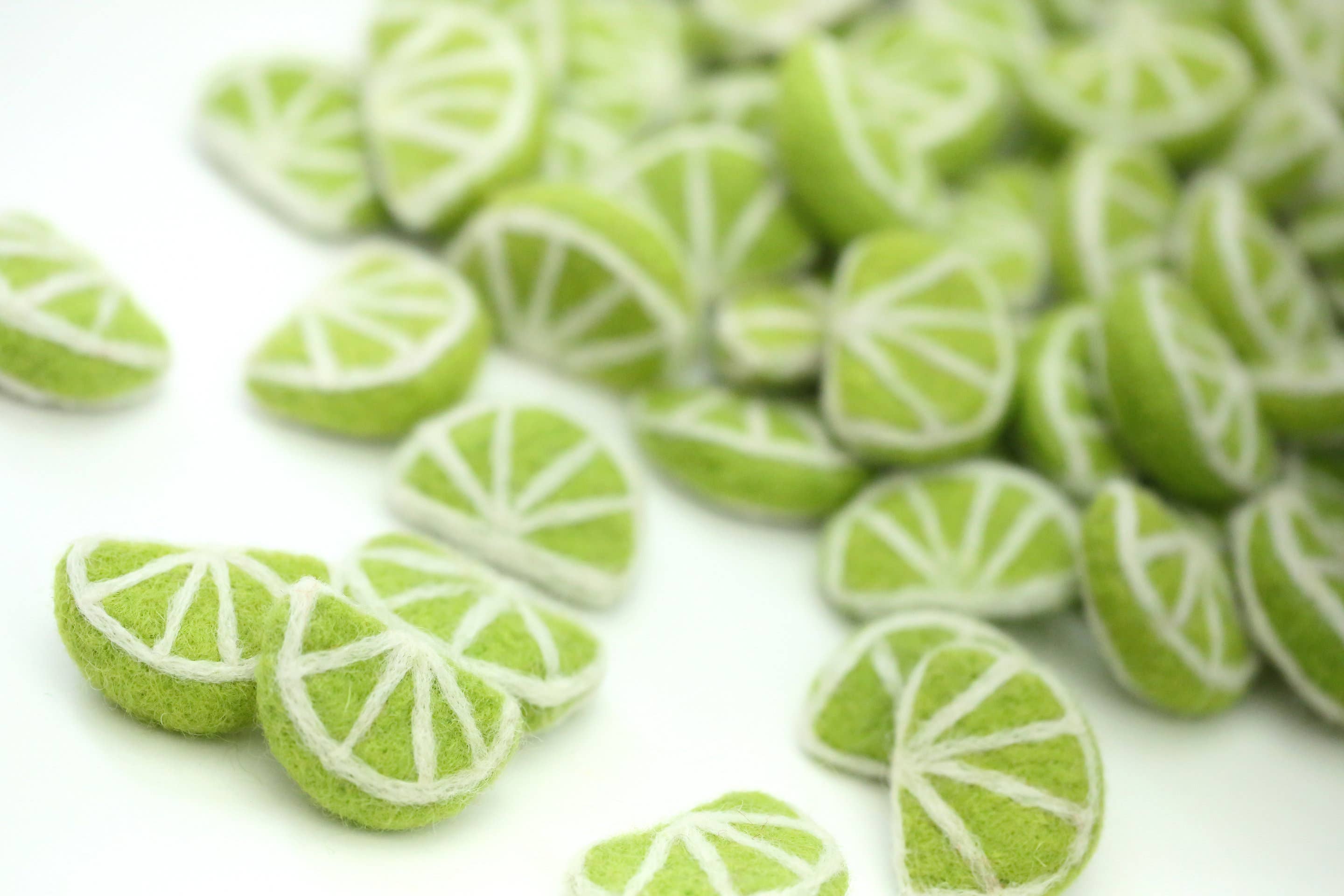 The Felt Pod – wholesale Decorative tabletop object – Felt Limes Summer Fruits Lime Slices2