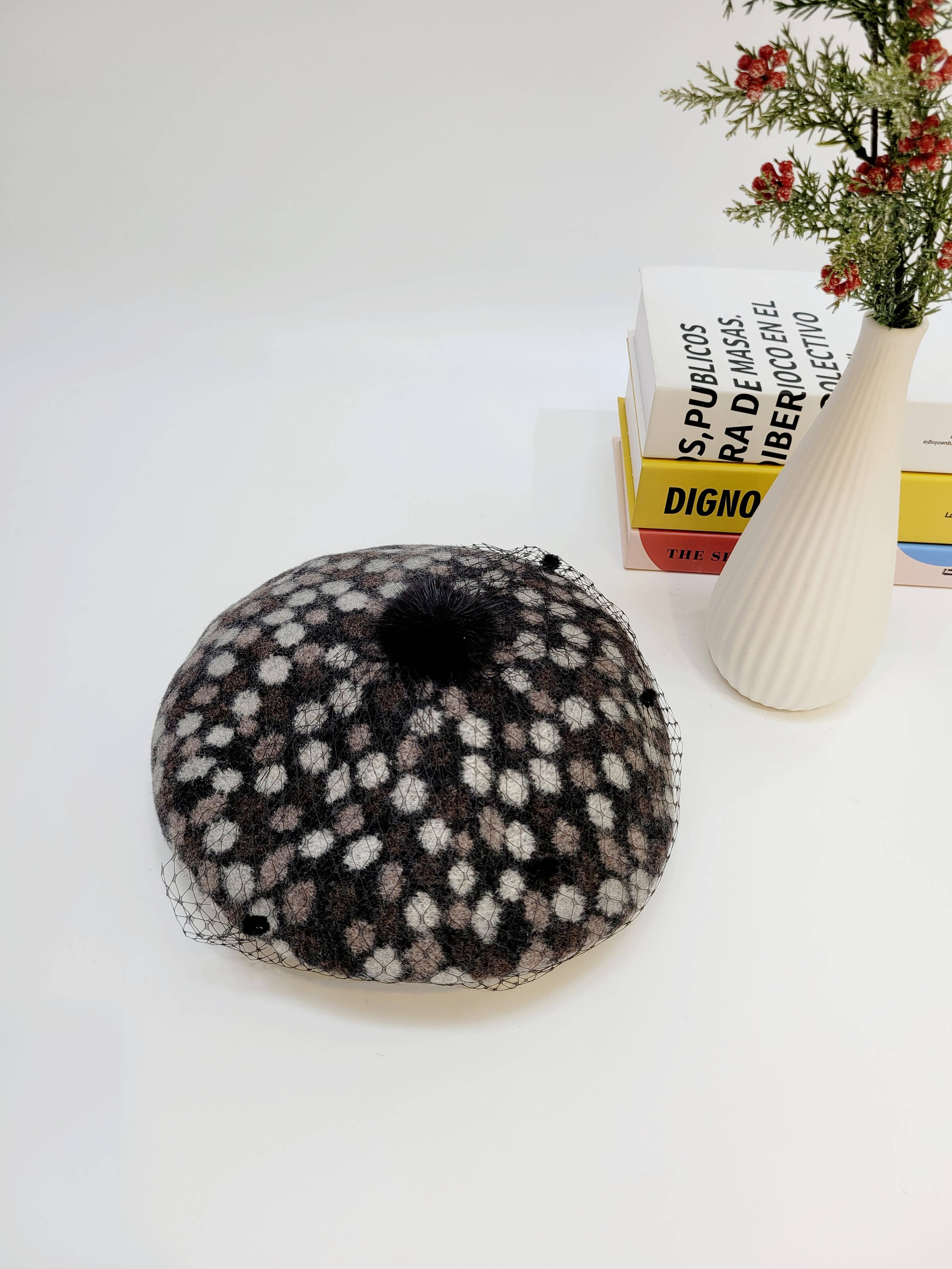 Comfortarians - Wholesale Beret - Women's - Women's Fall Winter Wool Beret with Lace3