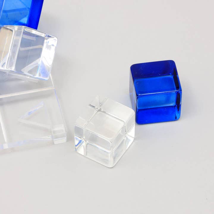 TrenDec - Wholesale Decorative tabletop object - Tik Tack Toe | Acrylic Blue & White Tik Tack Toe Game Set7