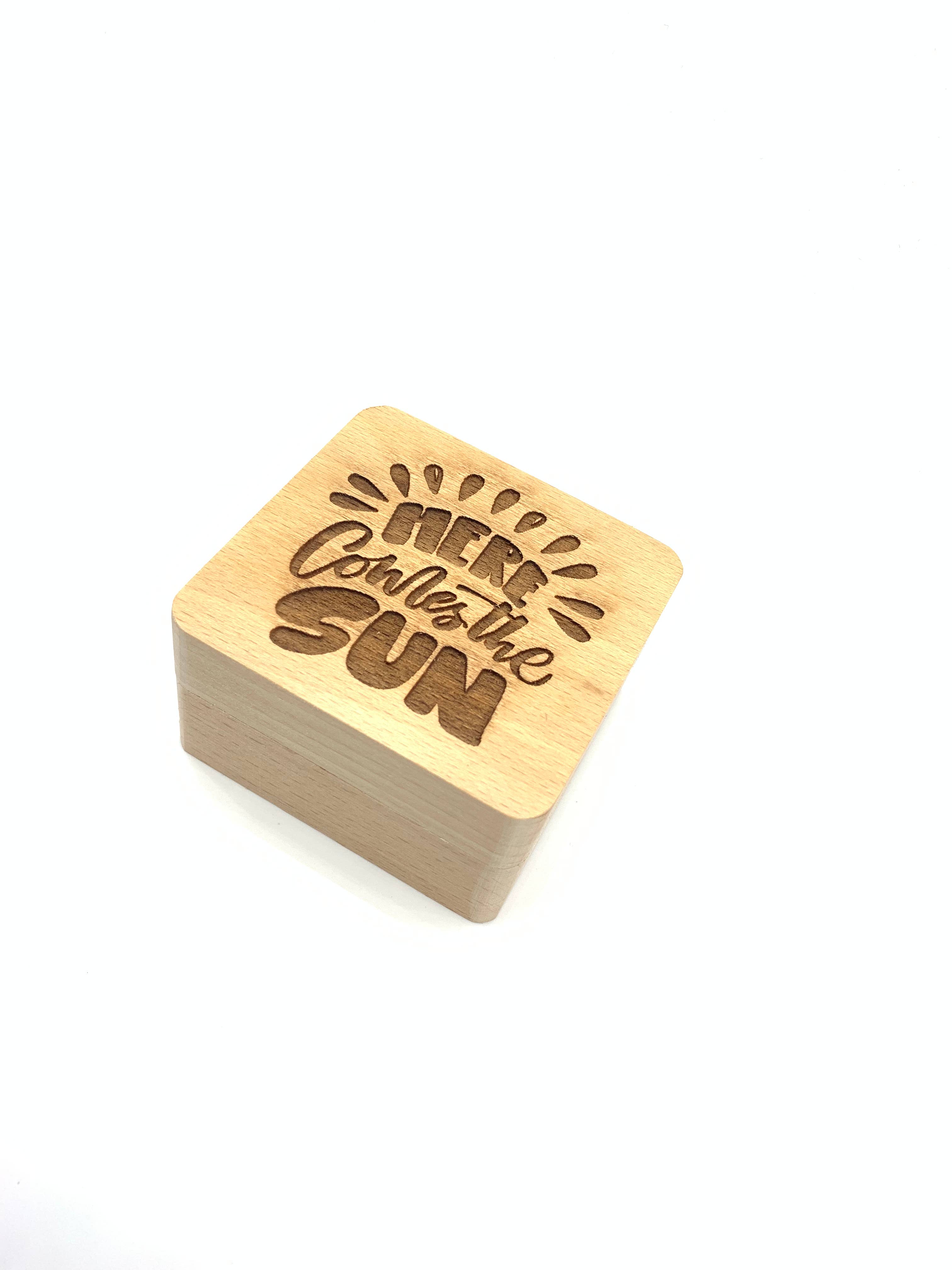 esdemusica by Rocio - Wholesale Decorative Box - Custom Engravement Authomatic Music Box1