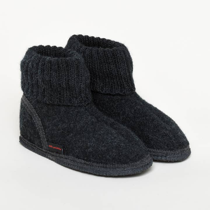 Kitz Pichler Oetz Hut Shoe and other Purchase Wholesale benkstein wc sitz. Free Returns & Net 60 Terms on Faire trending on Faire.