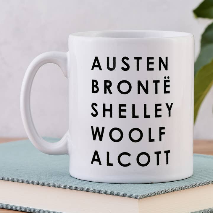 Tasse classique de la liste littéraire pour femmes pour la vente par Bookishly (US Duties Paid)