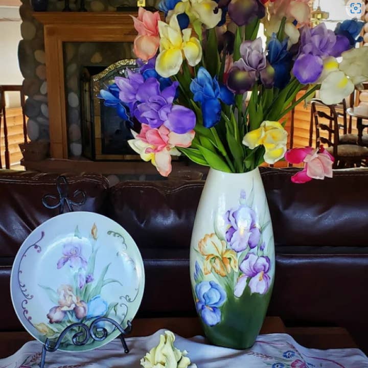 Angel Isabella - Wholesale Artificial Flowers - 18"-Ultra Soft Real Touch Bearded Iris Stem