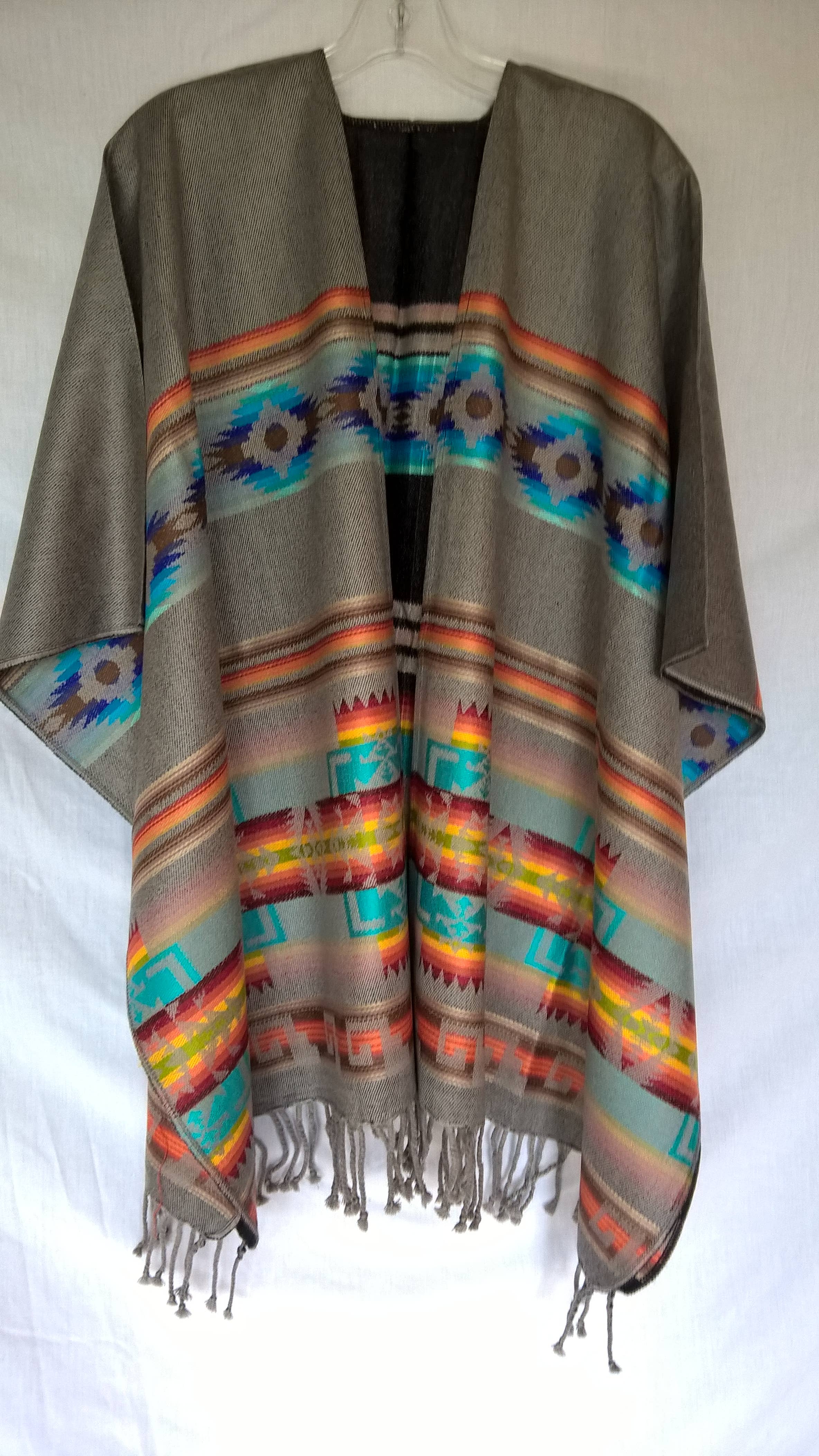 Treasure of ANDES - Venta al por mayor Poncho - Mujer - Poncho Andino Artesanal REVERSIBLE Unisex ENVÍO GRATIS11