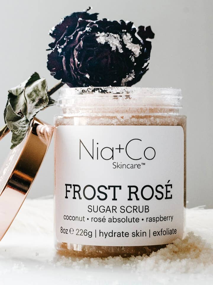 Frost Rosé Sukker Scrub for engroshandel hos Nia+Co Skincare