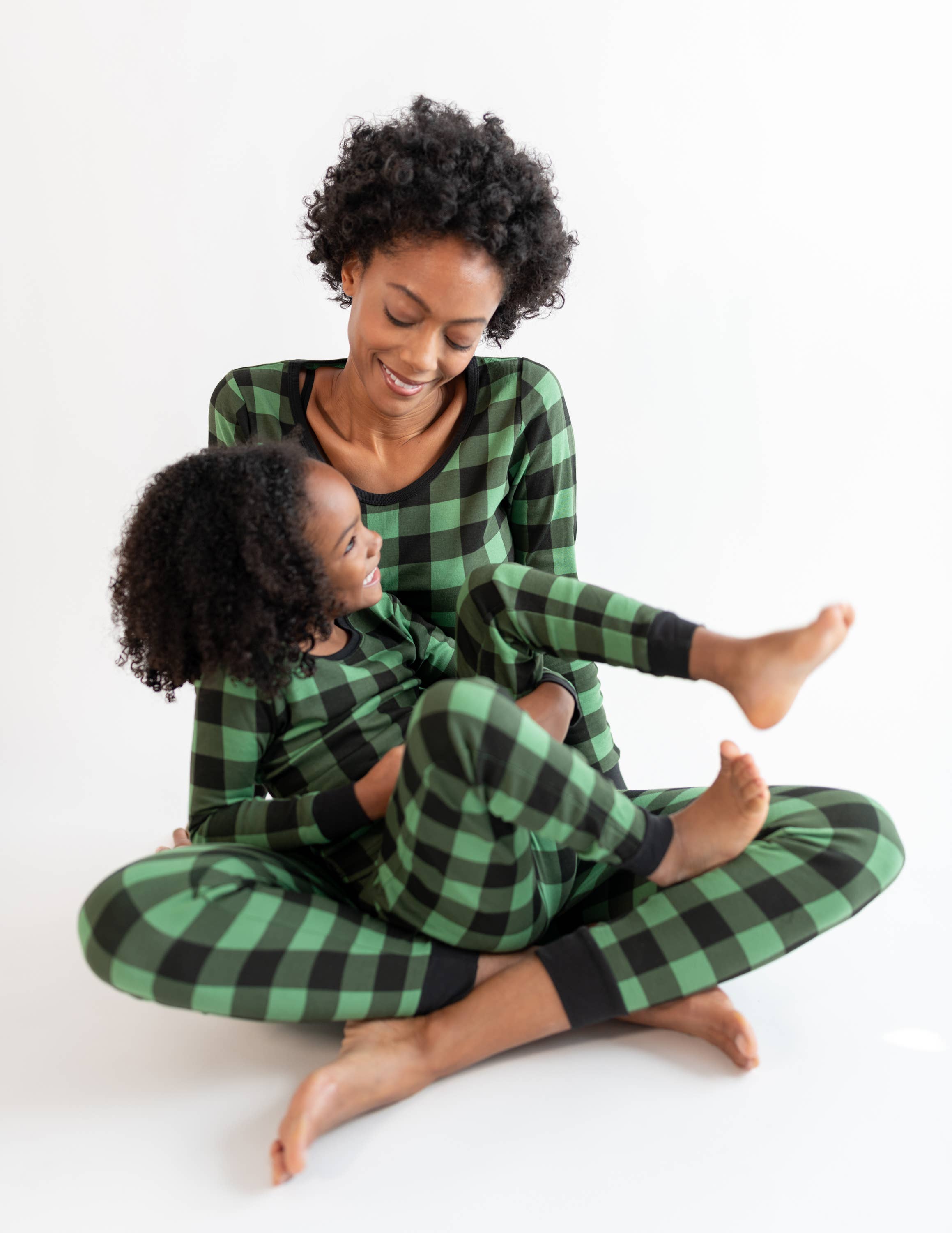 Leveret Pajamas - Wholesale Sleepwear Set - Women's - Women Two Piece Cotton Pajamas Plaid for Christmas2