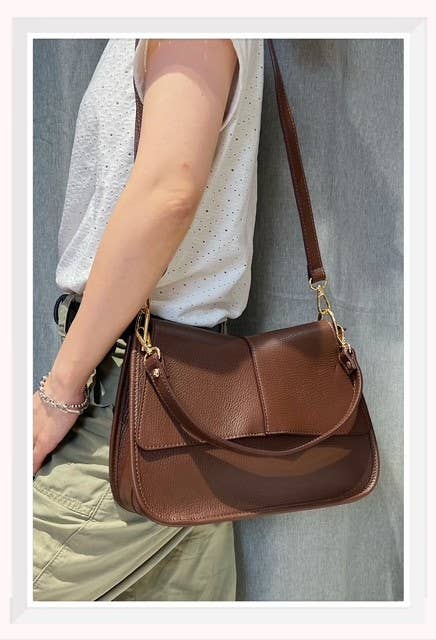 Z et Z - Wholesale Shoulder Bag - Women's - Grained leather shoulder bag C03779