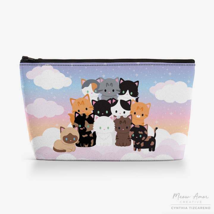 Sac à fermeture éclair en toile Purrs & Clouds pour la vente par Meow Amor Creative