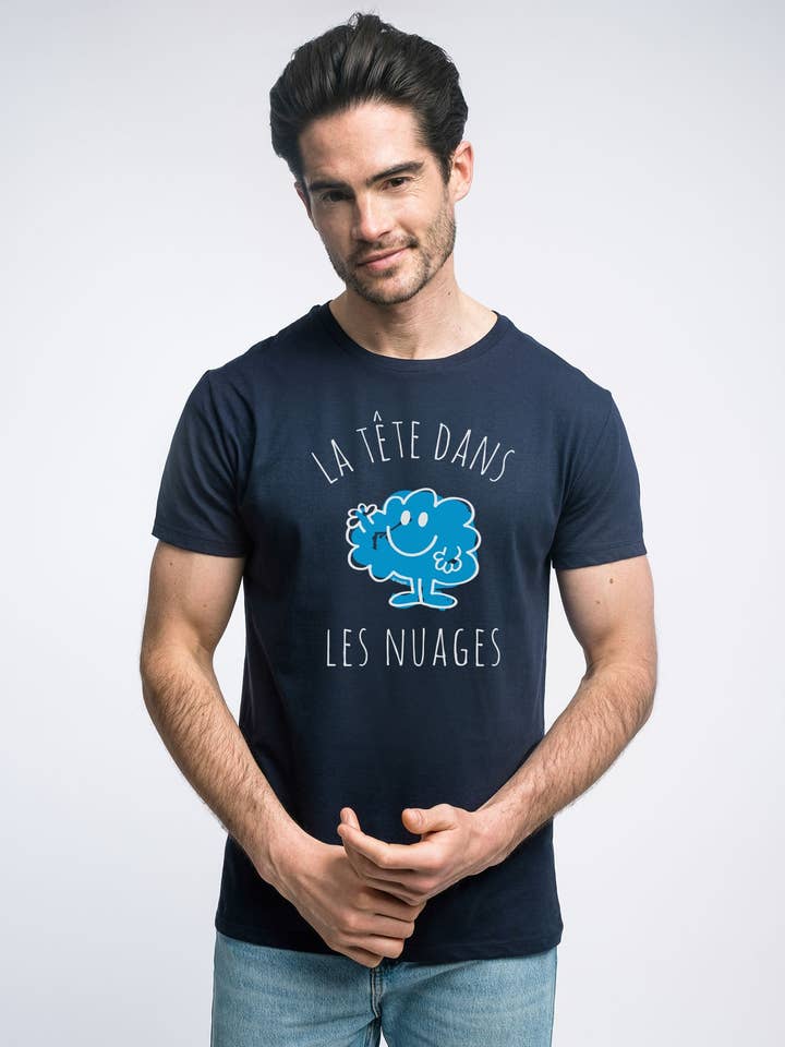 T-SHIRT NAVY HOMME LA TÊTE DANS LES NUAGES pour la vente par Le Roi du T-shirt