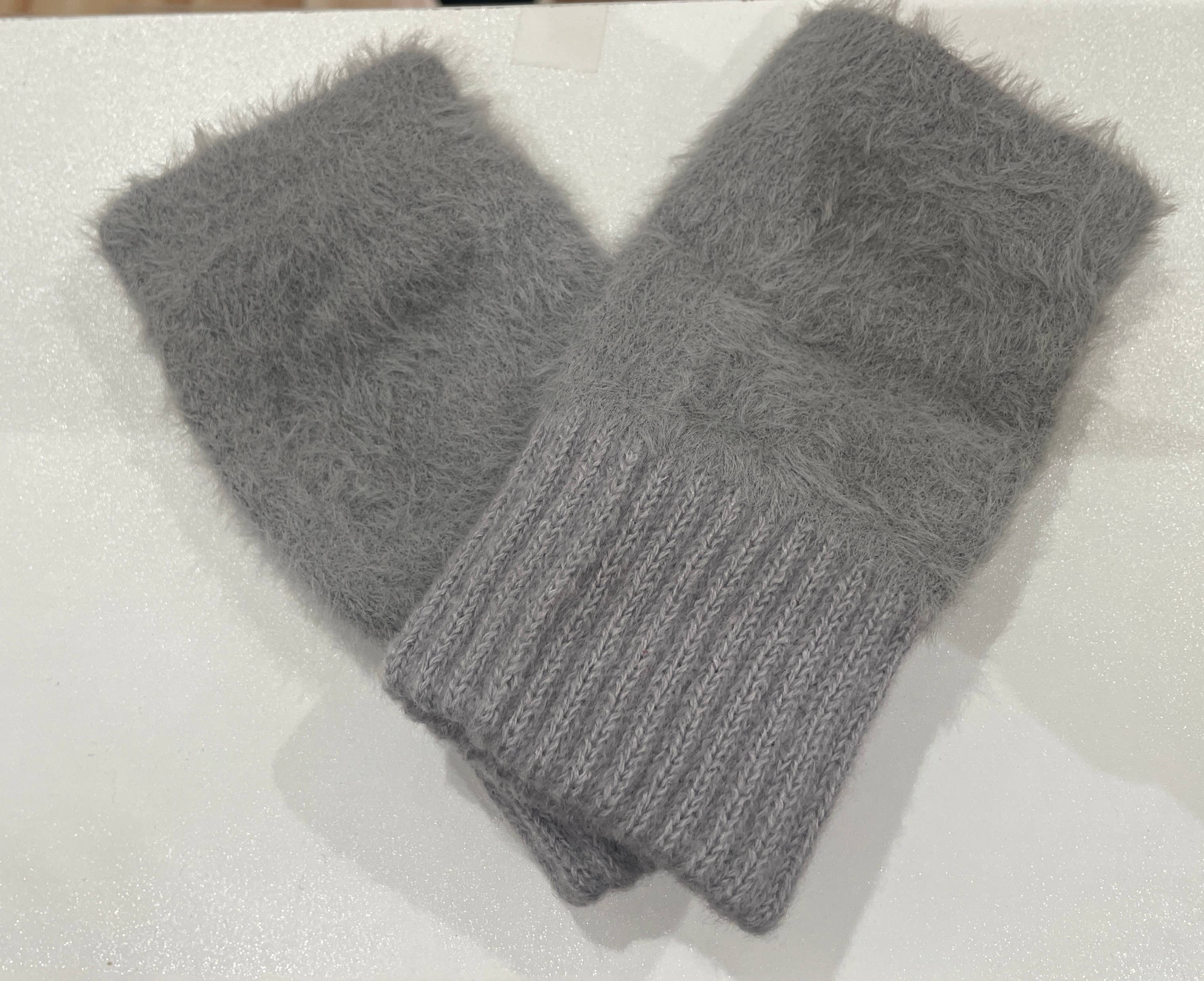 AMMA JO - Wholesale Gloves - Women's - Handwarmers - Fingerless Cocktail Gloves4