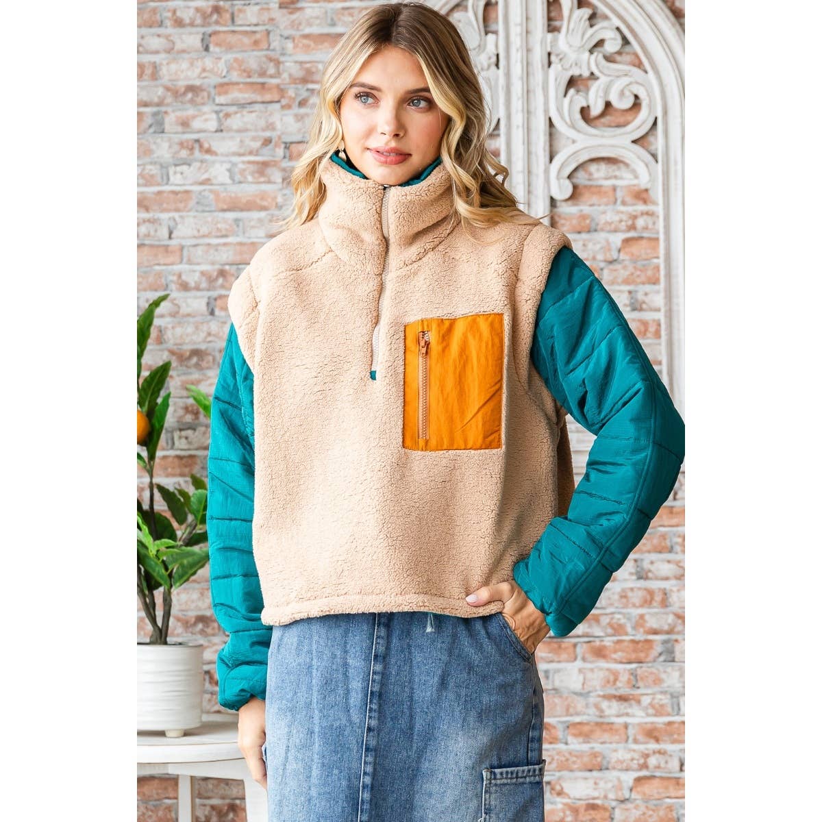 Veveret - Wholesale Jas - Dames - Zachte fleece pullover met gewatteerde pofmouwen3