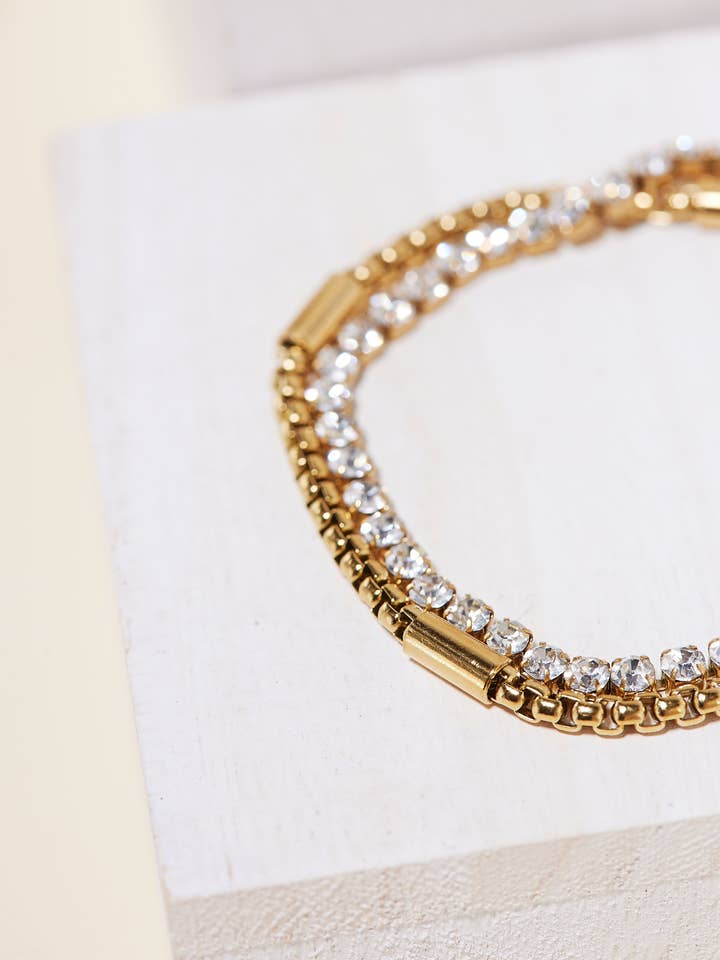 Bracelet Luna à double couche en zircone cubique et chaîne pour la vente par Pristti Design