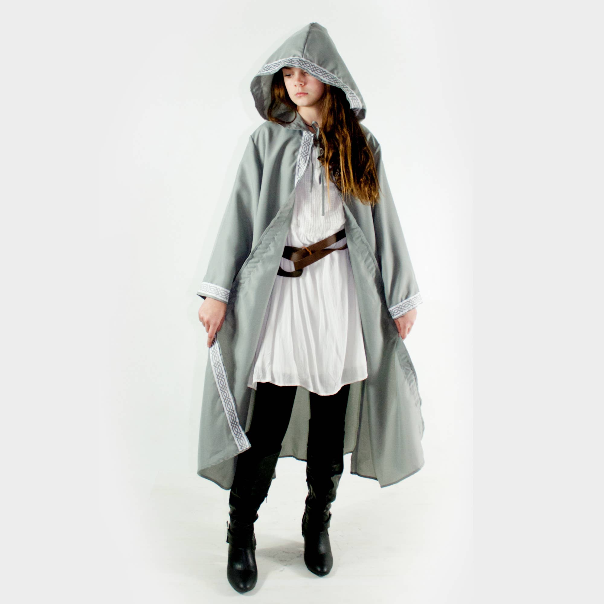 everfan - Wholesale Costume - Kids - Kids Celtic Robe | Medieval Sorcerer Cloak with Hood10