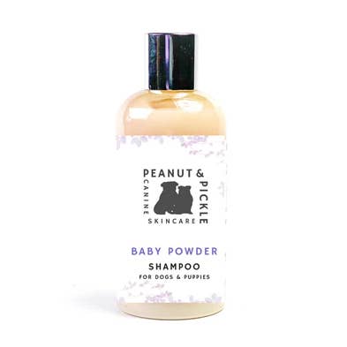 Shampooing bébé poudre botanique pour chiens et chiots pour la vente par Peanut & Pickle LTD