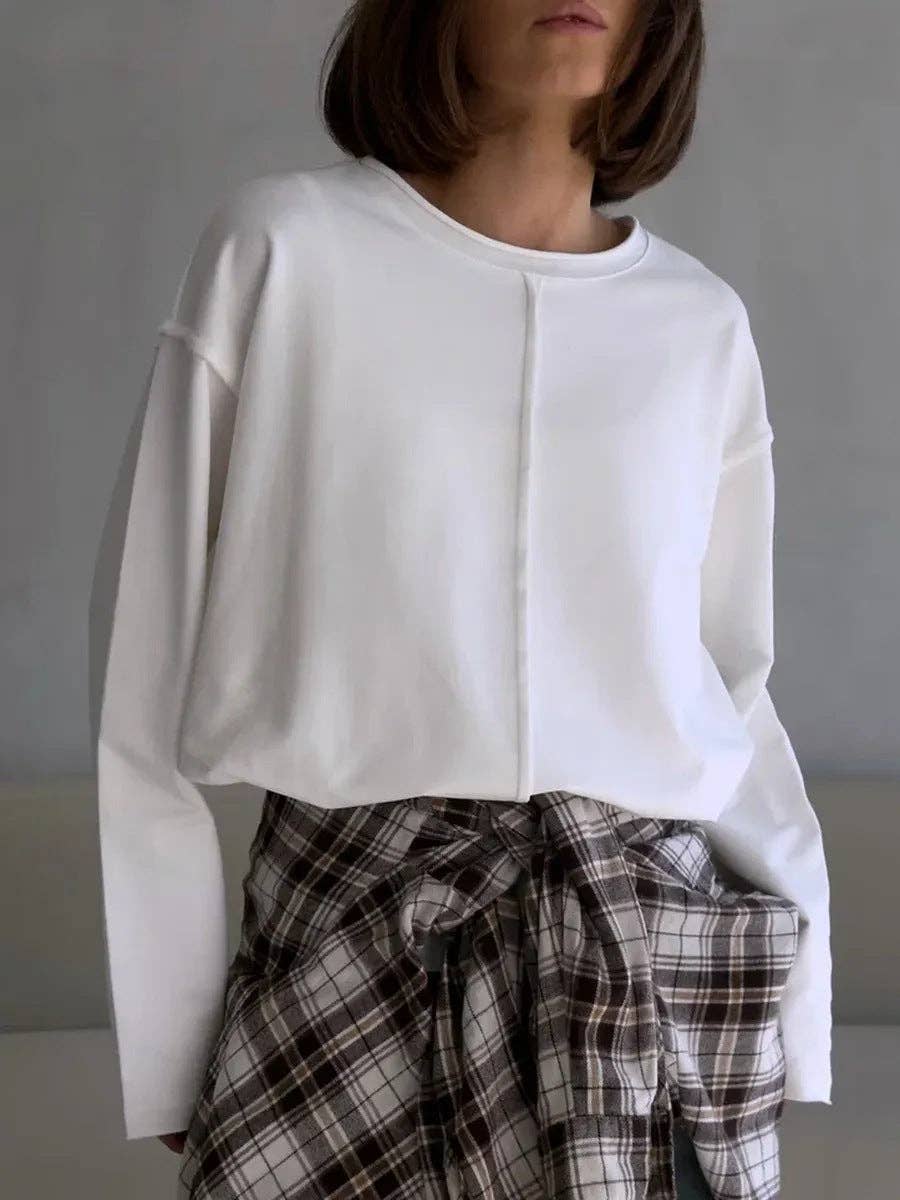 Suhkasana – wholesale T-shirt (utan tryck) – Dam – Avslappnad löst sittande bomullströja med långa ärmar och slitna detaljer.3