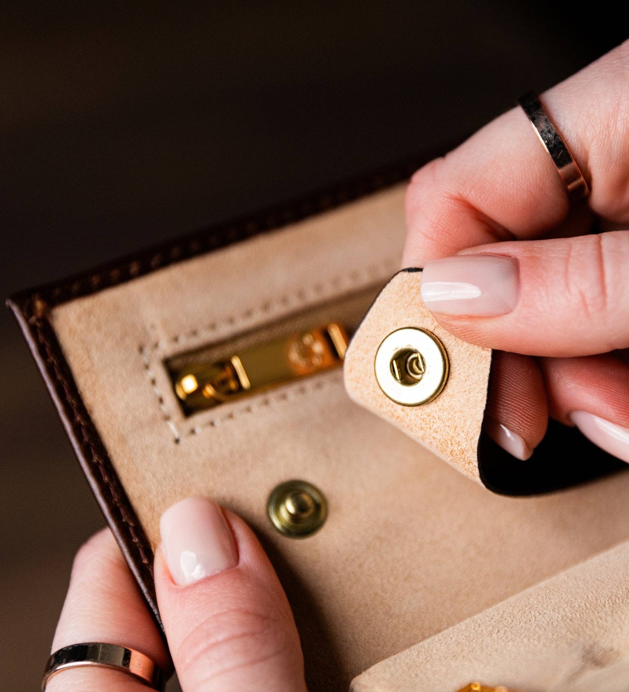 Time Resistance - Venta al por mayor Joyero/organizador de joyas - Estuche de Viaje para Joyas de Cuero para Mujer - Madame Bovary50