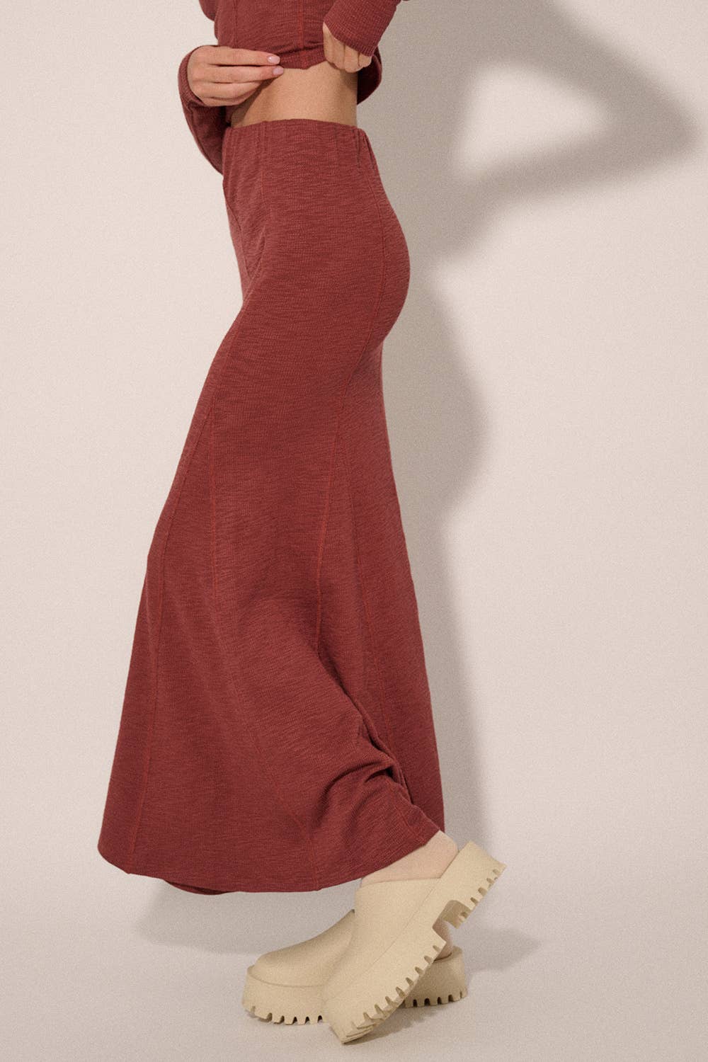 Promesa USA - Wholesale Skirt - Women's - Solid Inverted Seam Flared Maxi Skirt3