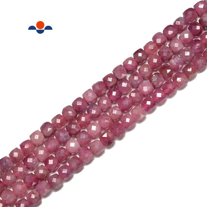 Natuurlijke Roze Toermalijn Geslepen Vierkante Dobbelsteen Kralen Maat 4-5mm 15,5" Streng voor wholesale door CRCBEADS