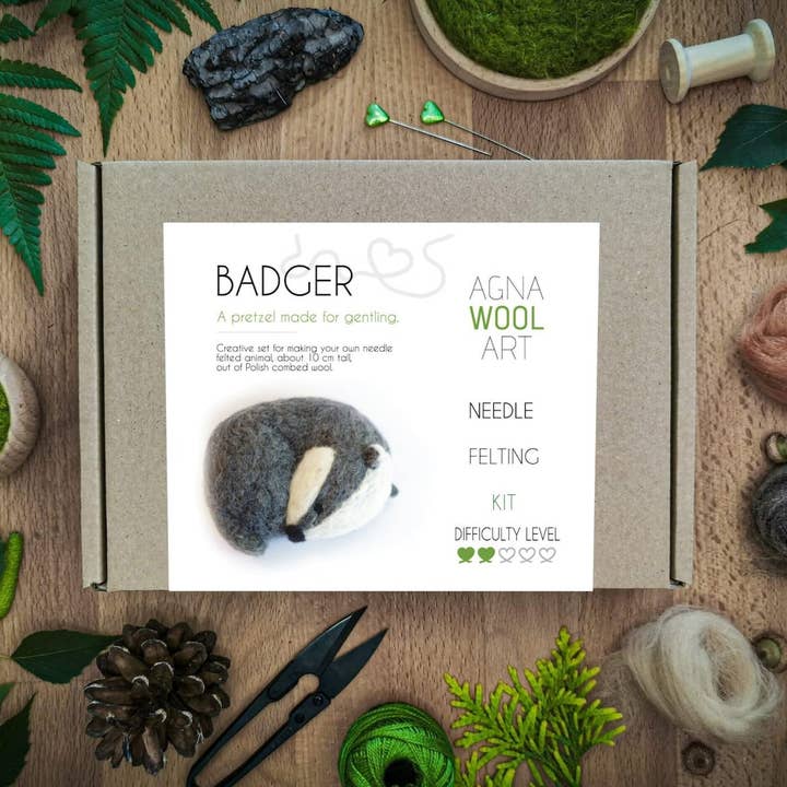 Benzie Design - Wholesale DIY Craft Kit - Badger, Needle Felting Kit2