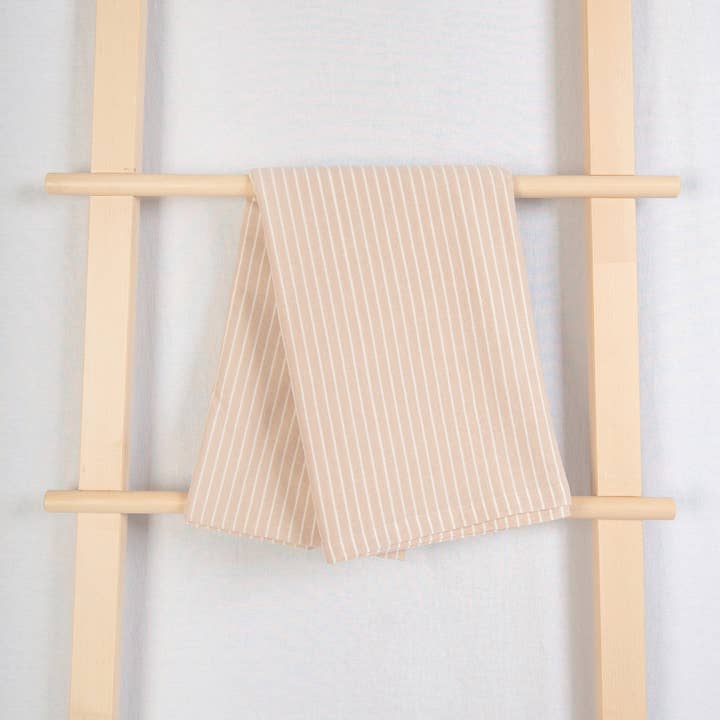 Monday Moose - Wholesale Tablecloth - Guaria Tablecloth (Beige/White Stripes)7