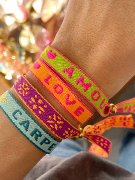 Armband mit Textband und andere Ergebnisse für happy im Großhandel. Kostenlose Rücksendungen und 60-Tage-Zahlungsziel auf Faire im Trend auf Faire.