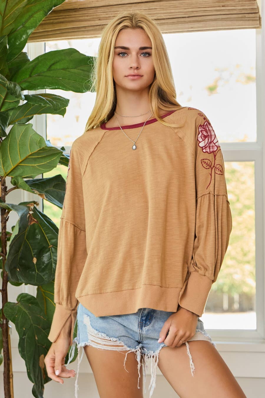 Oddi – wholesale Knit top – Women's – Raglan Long Sleeve Top With Embroidery Detail1
