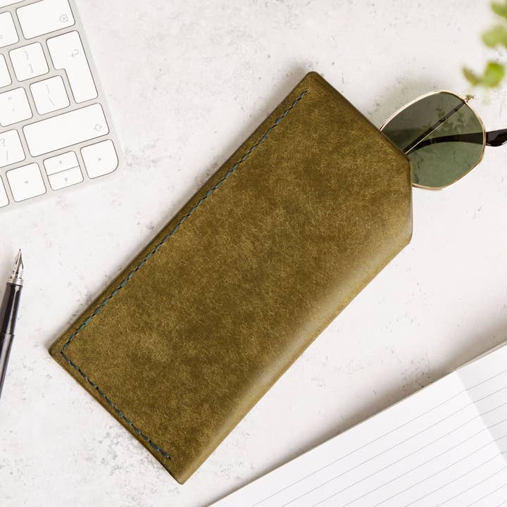 Parkin & Lewis - Wholesale Eyewear Cases & Holders - Unisex - Handmade Leather Glasses Case.11