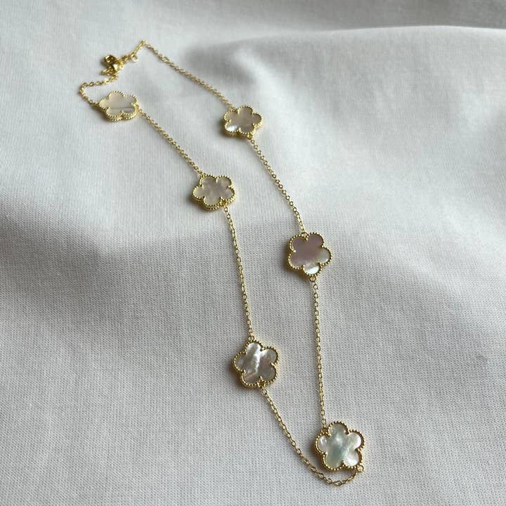 Sahira Jewelry Design - Wholesale Pendant/Charm Necklace - Adeline Clover Necklace
