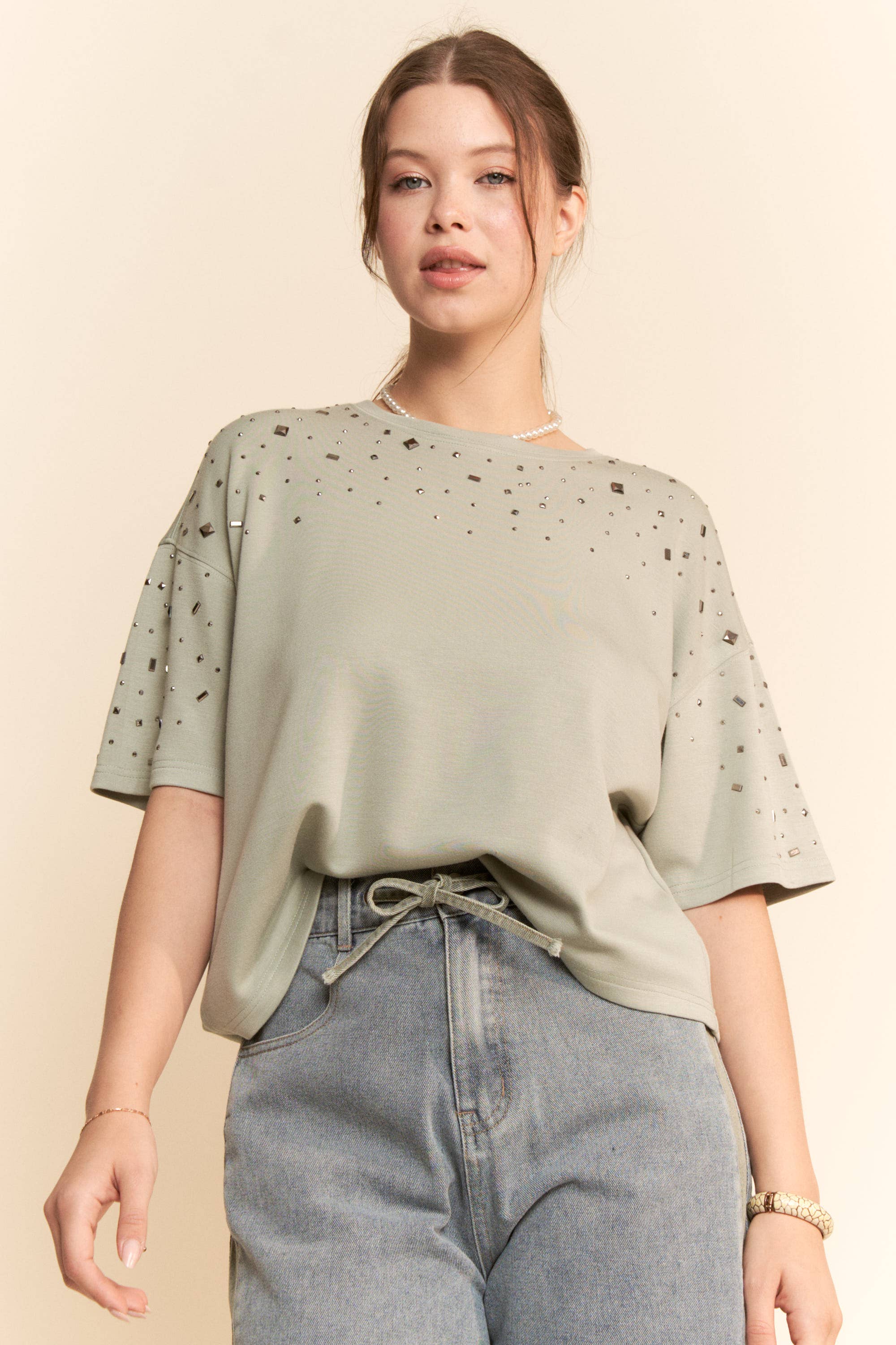 Davi & Dani – Großhandel Strickoberteil – Damen – HOTFIX BESATZ KURZARM LOOSE FIT OBERTEIL10