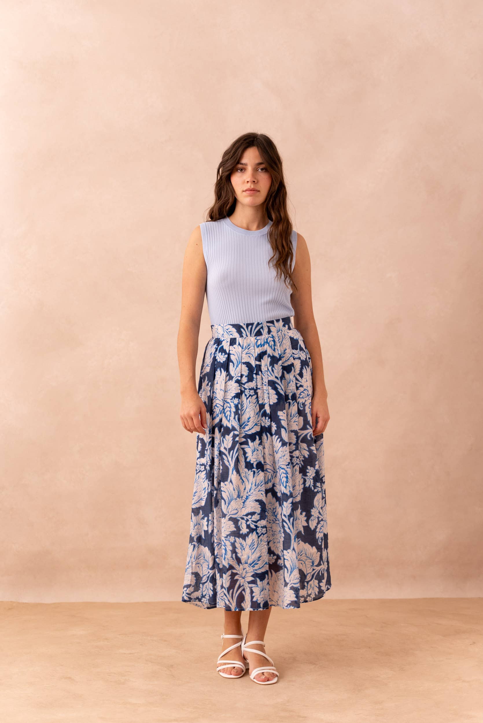 CHOKLATE PARIS – Großhandel Tanktop – Damen – Tanktop aus feinem Rippenstrick mit breiten Trägern - 880719