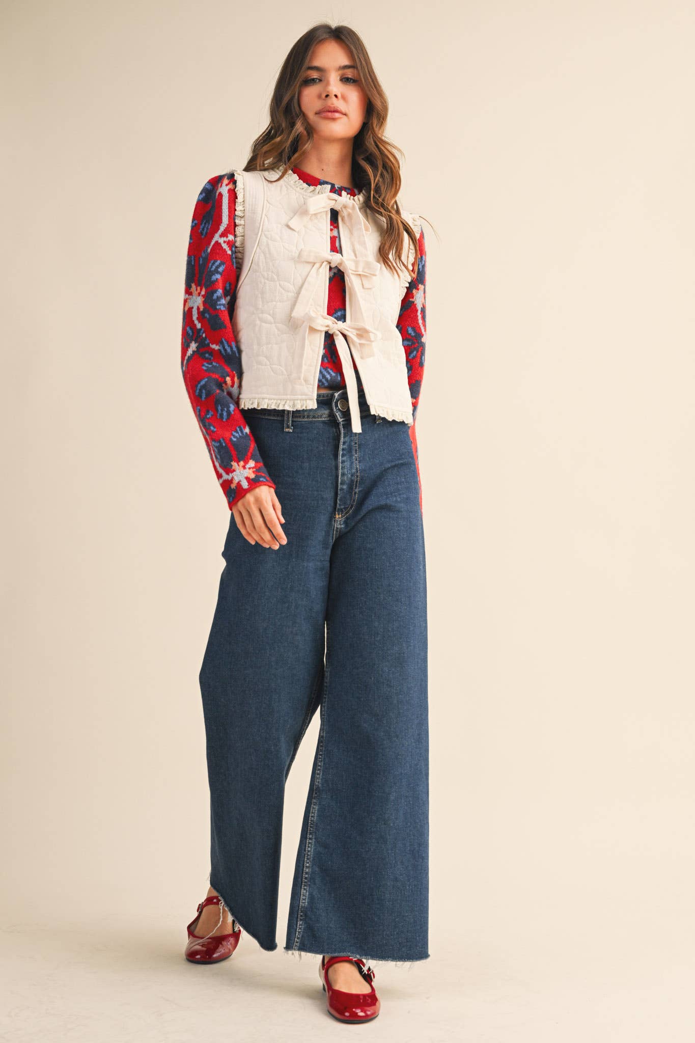 &MERCI - Wholesale Outerwear Vest - Women's - FLORAL QUILTED LACE TRIM BOW TYING VEST MJK41136