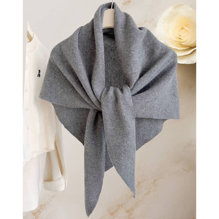JC Sunny Fashion – wholesale Scarf – Women's – JC063345 Cashmere-Blend Knit Triangle Shawl with Cross-Front Design18
