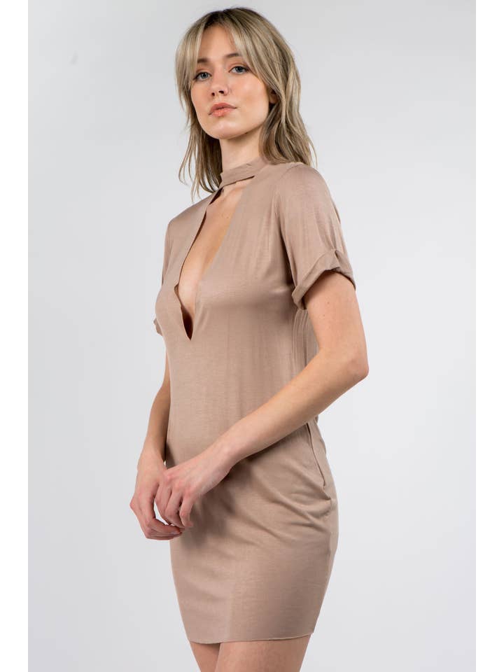 Lux Los Angeles - Wholesale Jurk - Dames - MINI-JURK MET CHOKER SL
