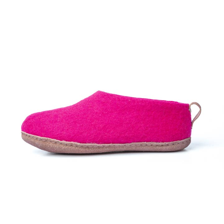 Hallenschuhe mit Ledersohle - Fuchsia für den Großhandel von Woollyes Inc